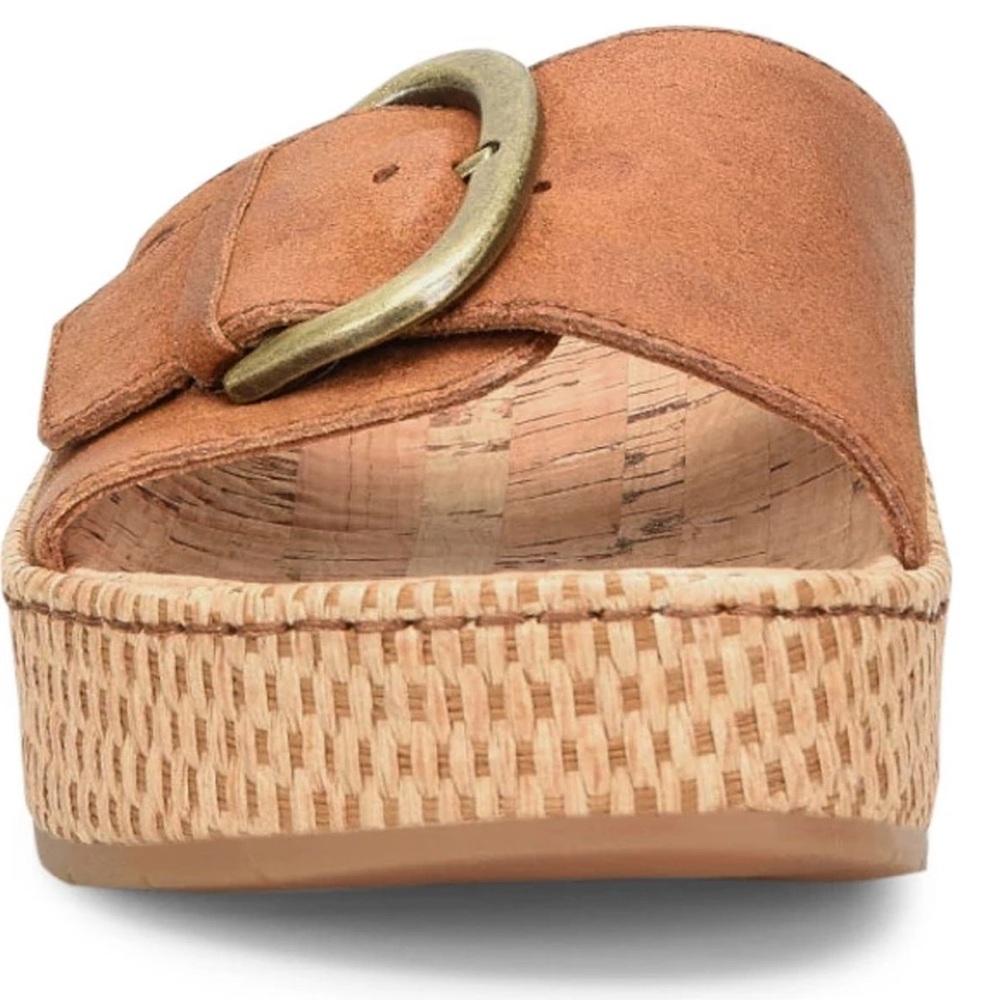 Born Sloane Platform Sandal - Picture 8 of 10